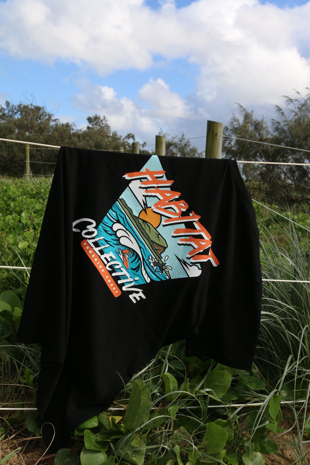 Mudjimba Island Retro Tee