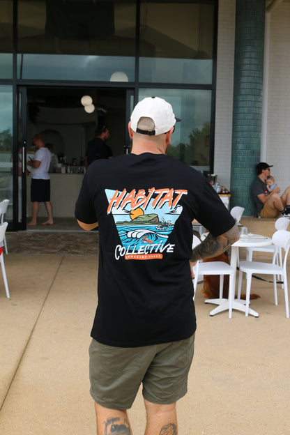 Mudjimba Island Retro Tee
