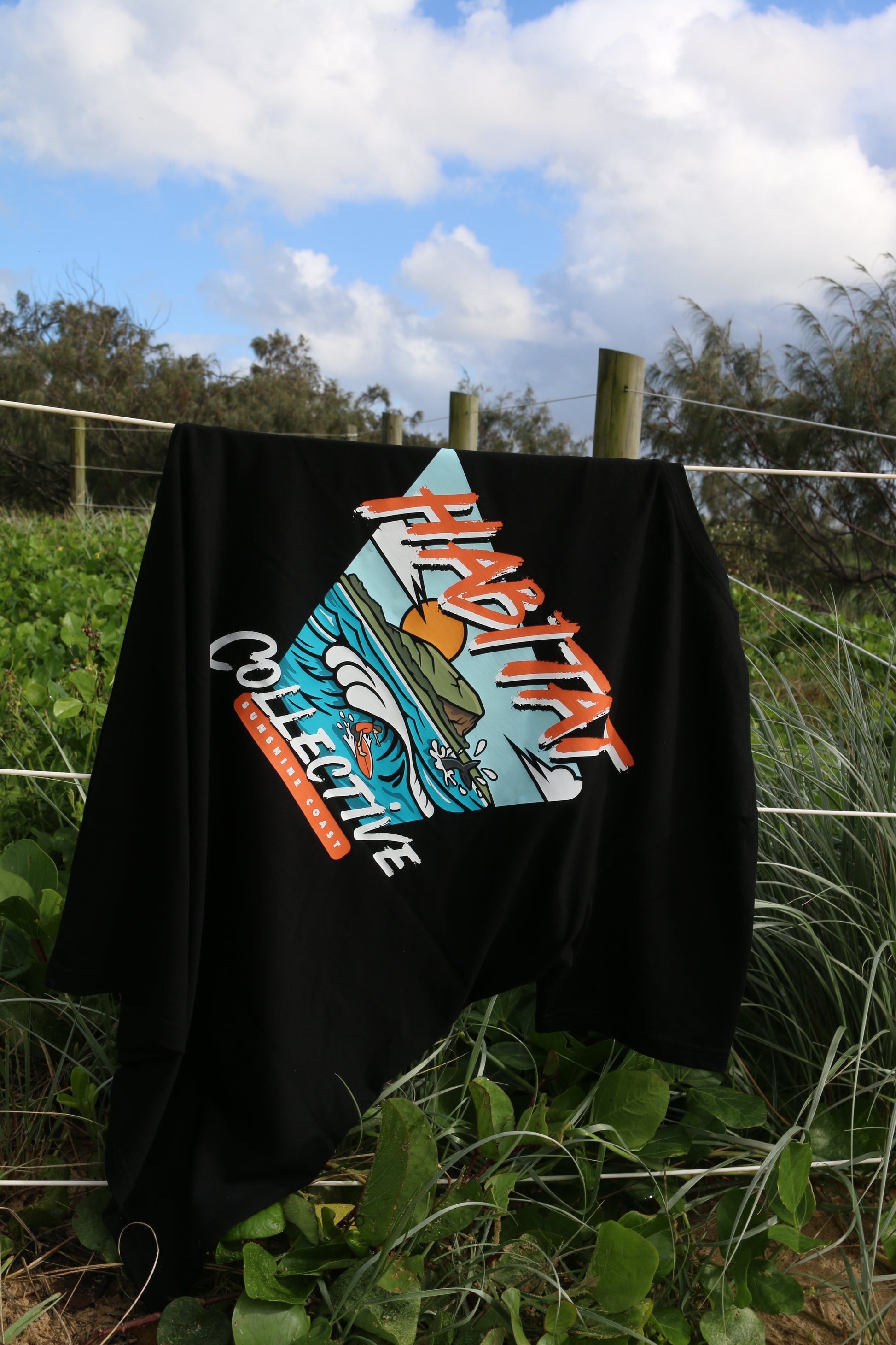 Mudjimba Island Retro Tee, mens surfwear, surfing shirt